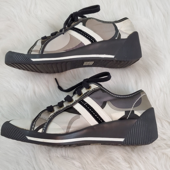 **Coach Nia Sz 6.5 Sateen Wedge Sneakers - Picture 3 of 9